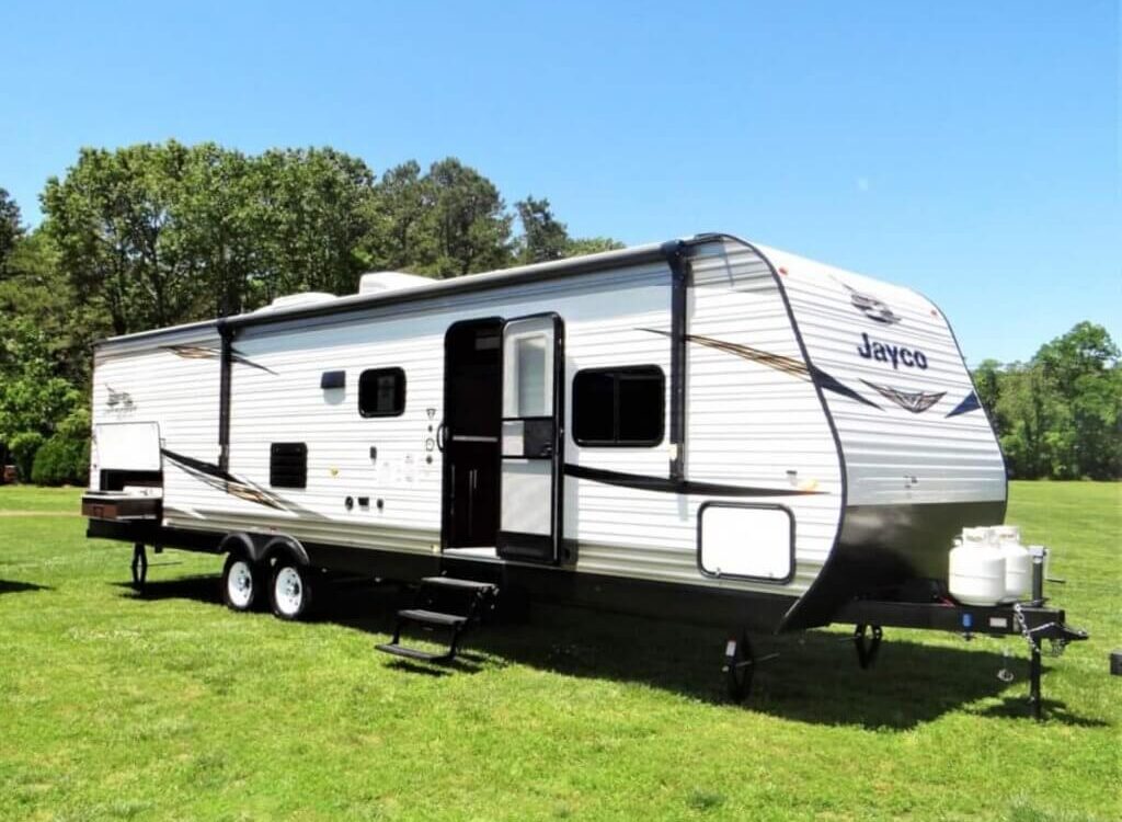 Luxury Camper - Ellenville Alive