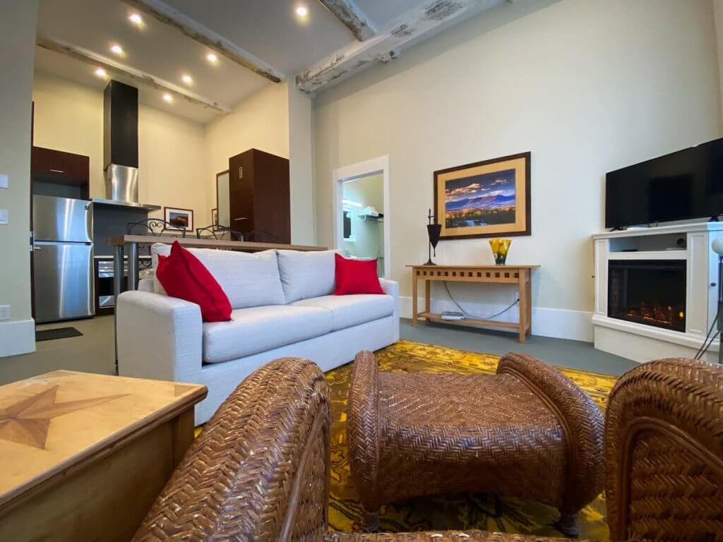 The Inn 81 North, Suite 1 - Ellenville Alive